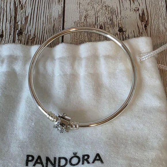 PANDORA Moments 925 Silver Sparkling Shooting Star Clasp Size 6.75 - Picture 3 of 5